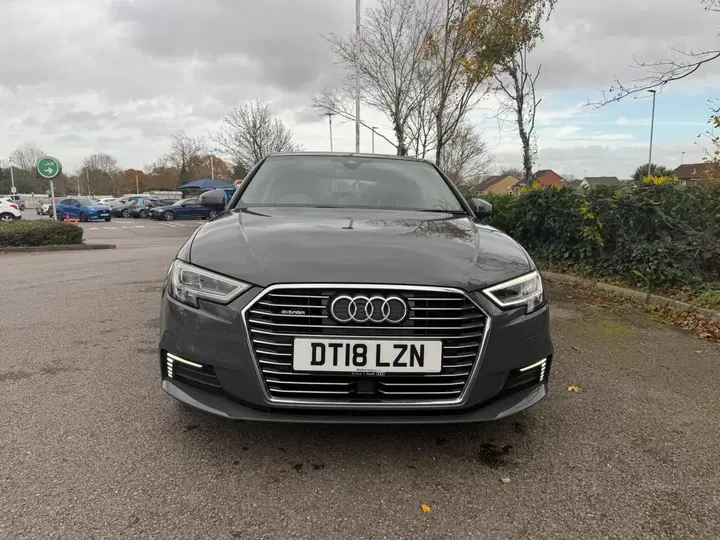 Audi A3 2018 photo 2
