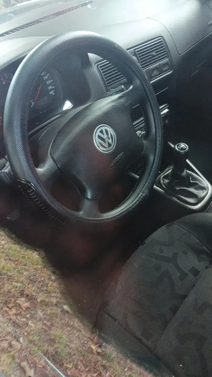 Volkswagen Golf 2000 photo 3