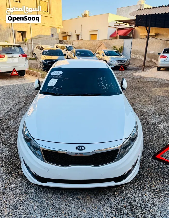 Kia K5 2012 photo 2