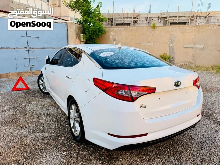 Kia K5 2012 photo 4