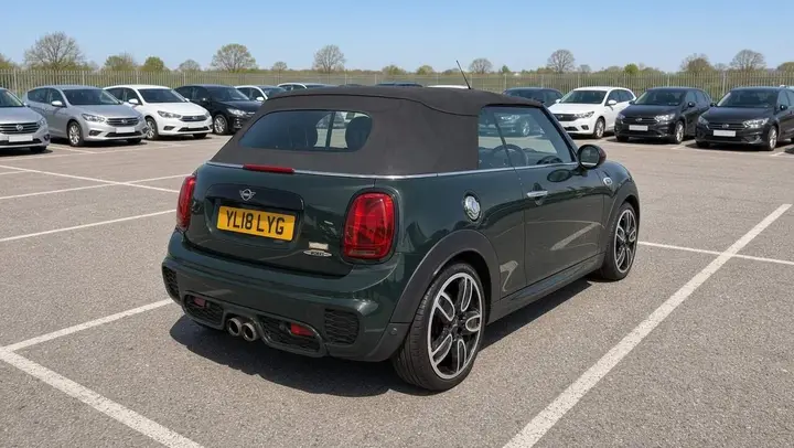 Mini Convertible 2018 photo 4