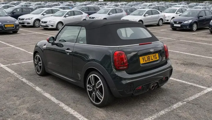 Mini Convertible 2018 photo 5
