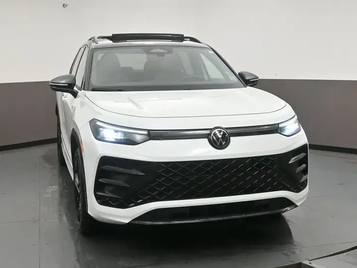 Volkswagen Tiguan 2026 photo 2