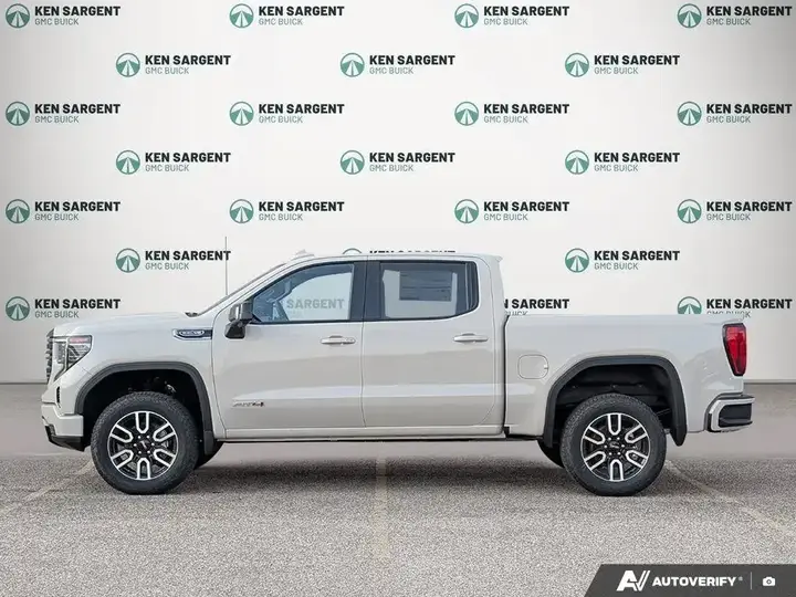 GMC Sierra 1500 2026 photo 3