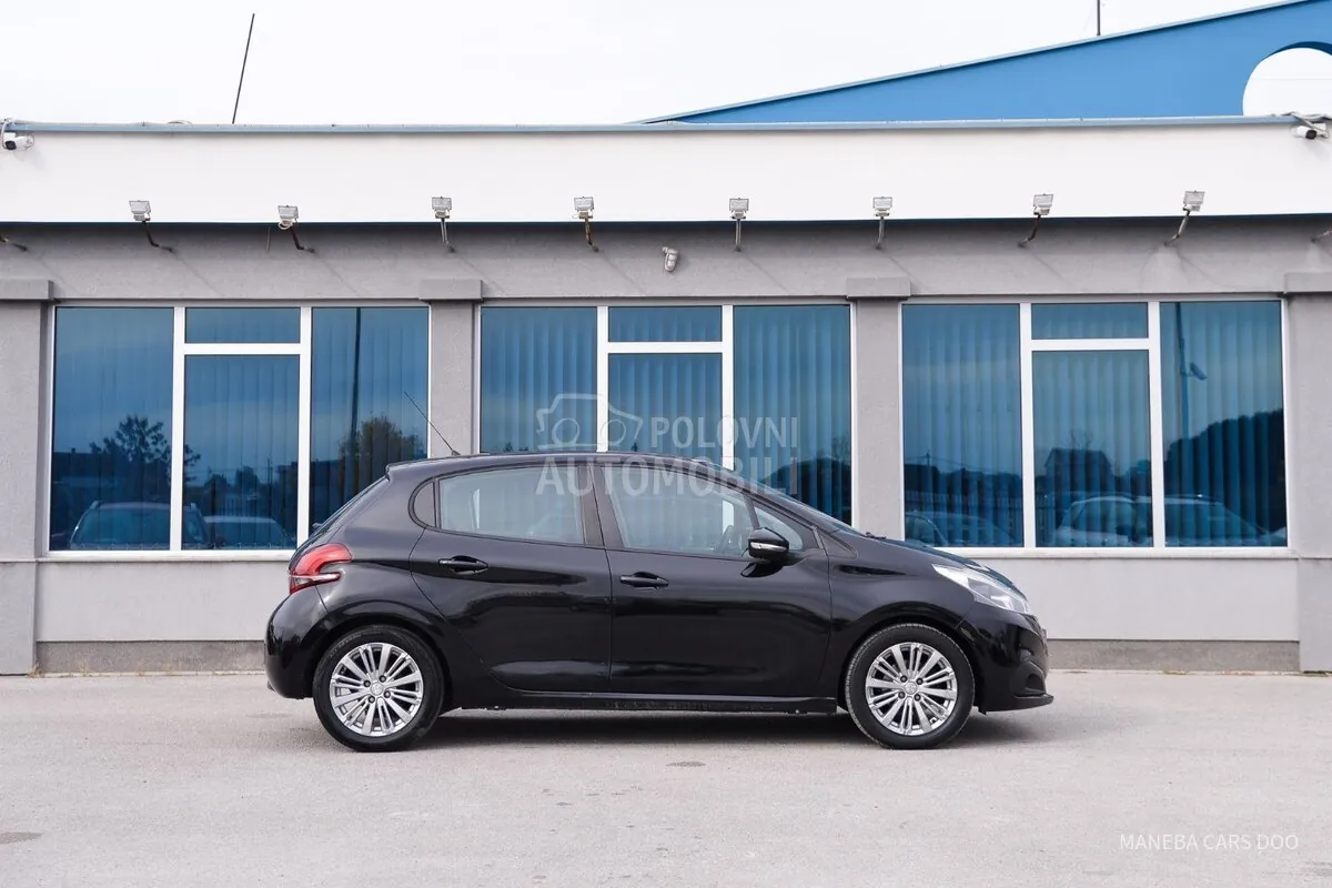 Peugeot 208 2016 photo 5