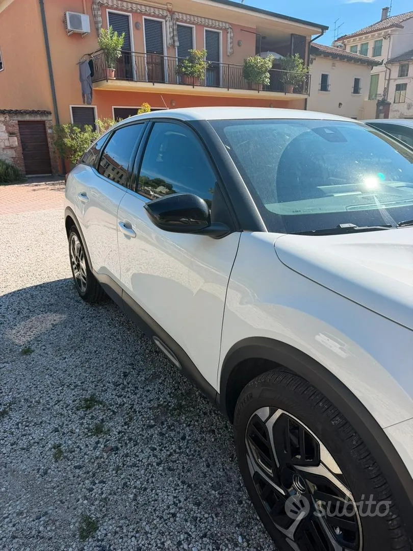 Citroen C4 2022 photo 2