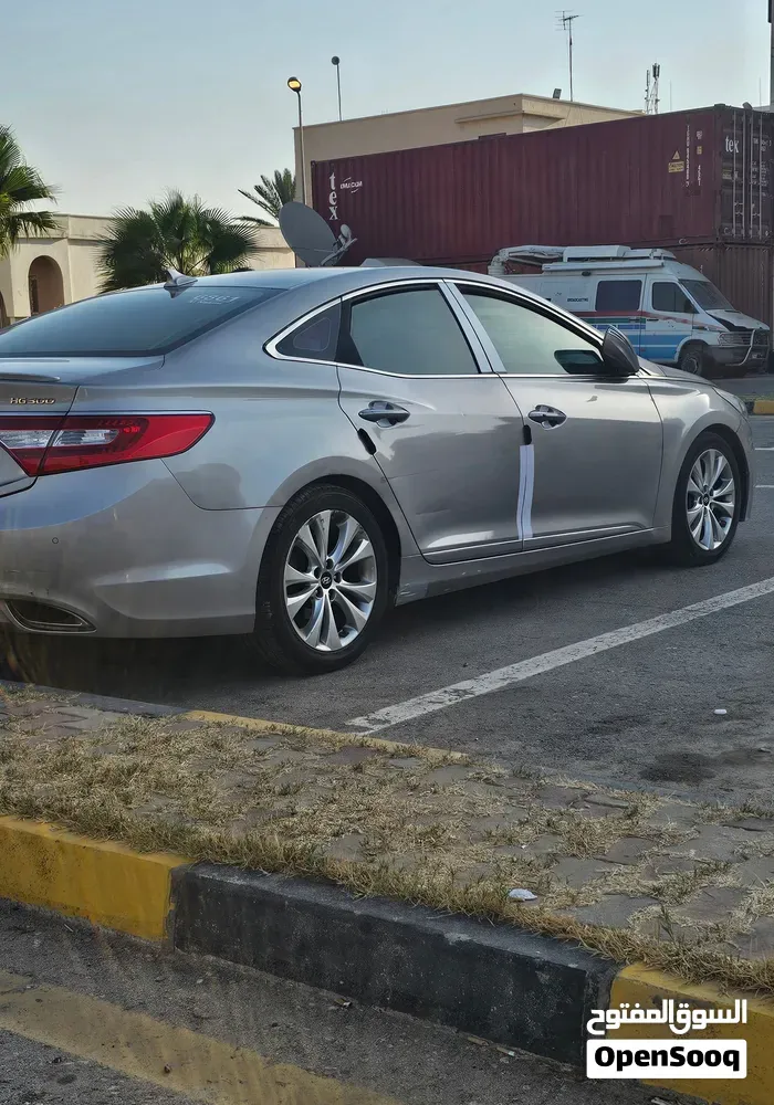 Hyundai Azera 2012 photo 4