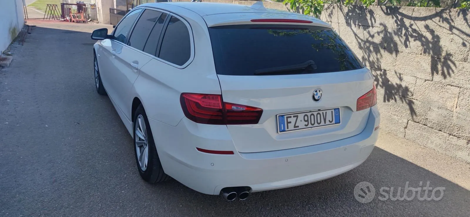 BMW 520 Touring 2013 photo 2