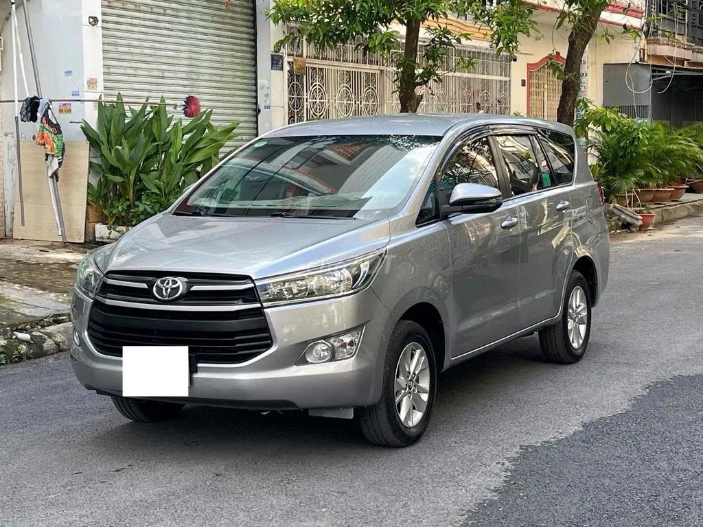 Toyota Innova 2019 photo 2