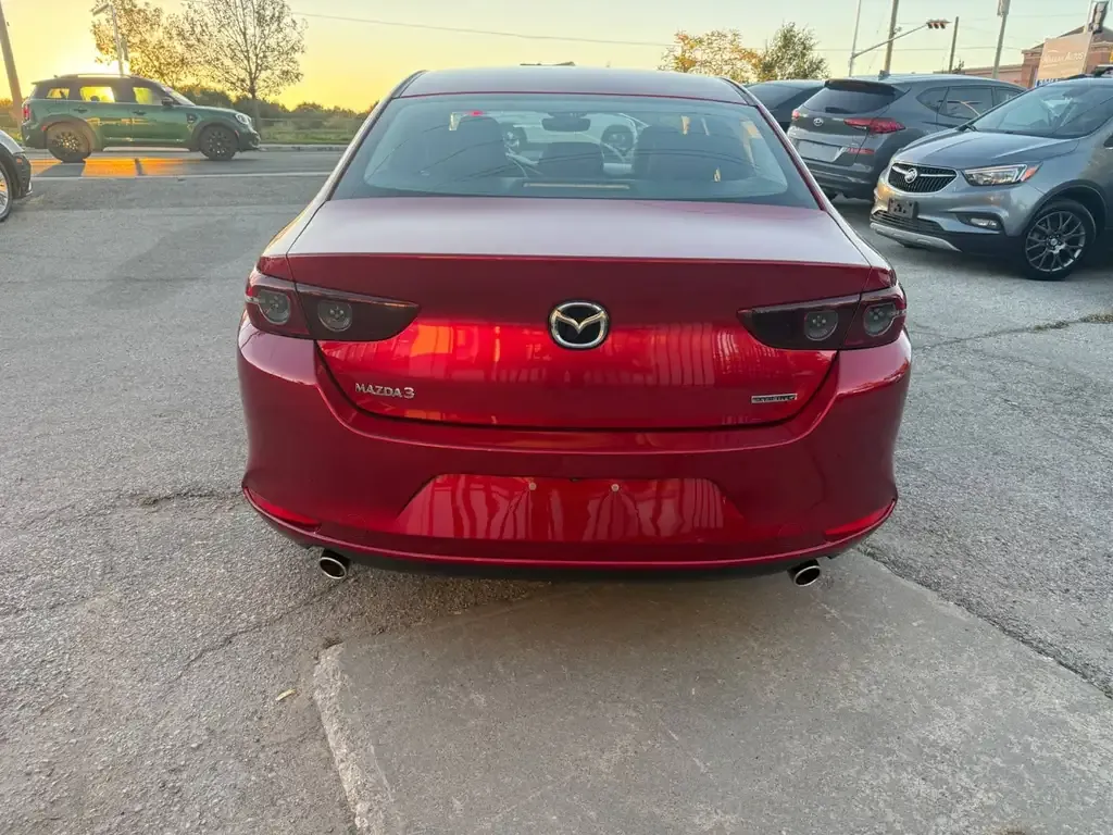 Mazda 3 2021 photo 4