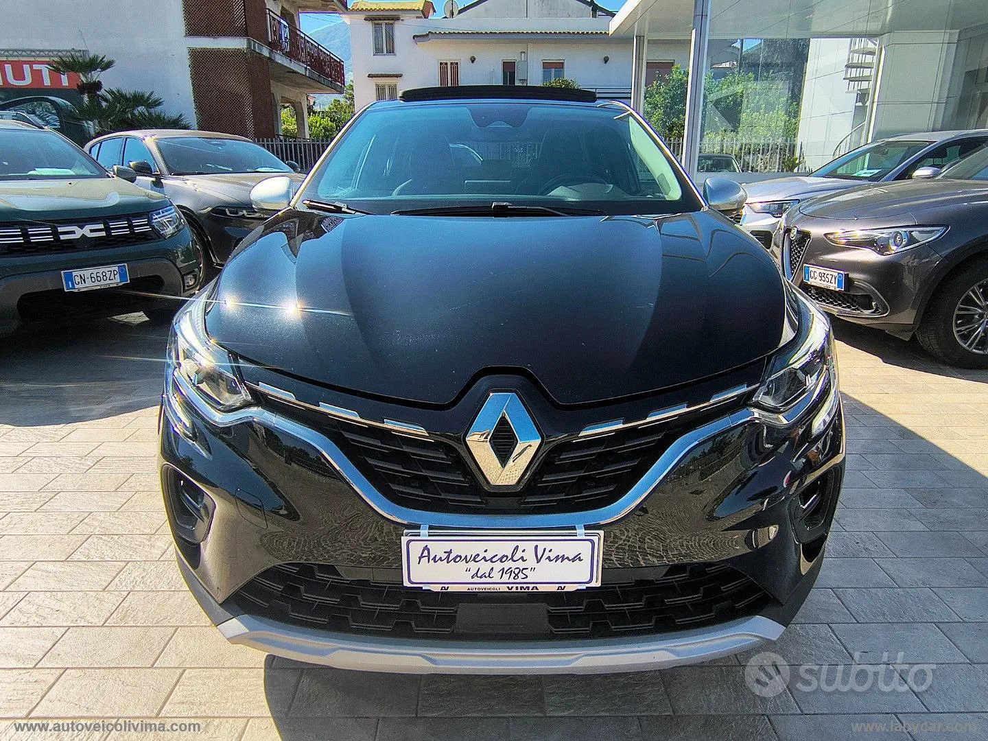 Renault Captur 2023 photo 2