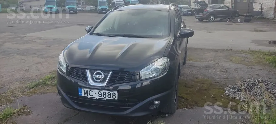 Nissan Qashqai 2013 photo 2