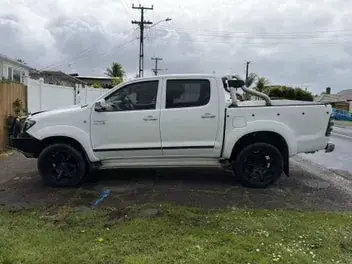 Toyota Hilux 2010 photo 5