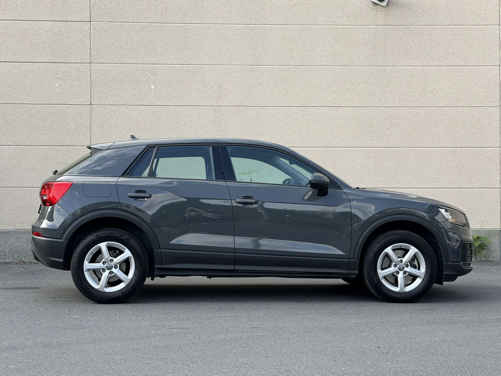 Audi Q2 2017 photo 2