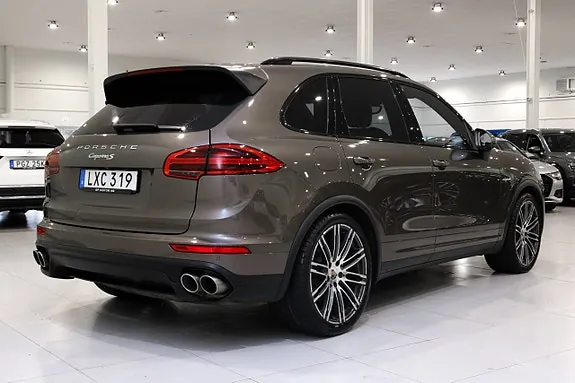 Porsche Cayenne S 2016 photo 3