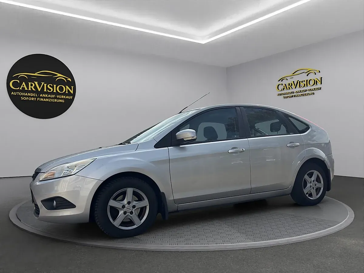 Ford Focus 2010 photo 2
