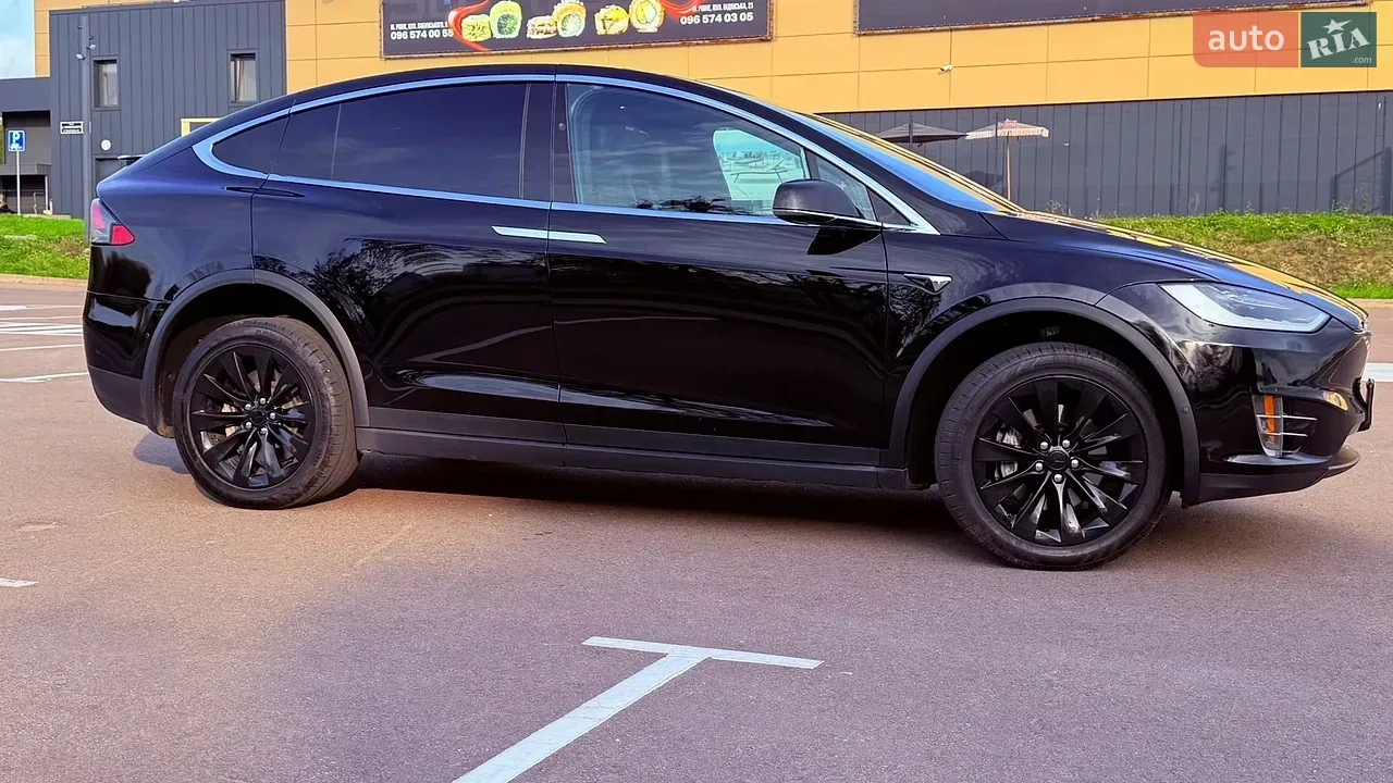 Tesla Model X 2016 photo 5