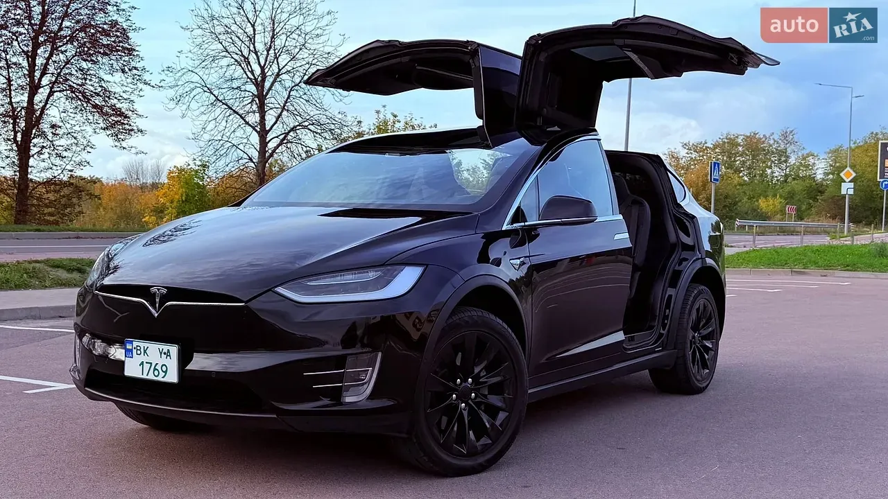 Tesla Model X 2016 photo 2