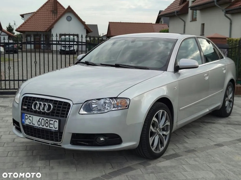 Audi A4 Limousine