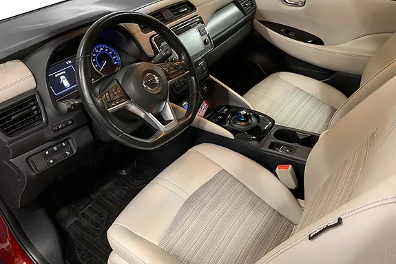 Nissan Leaf 2018 photo 2