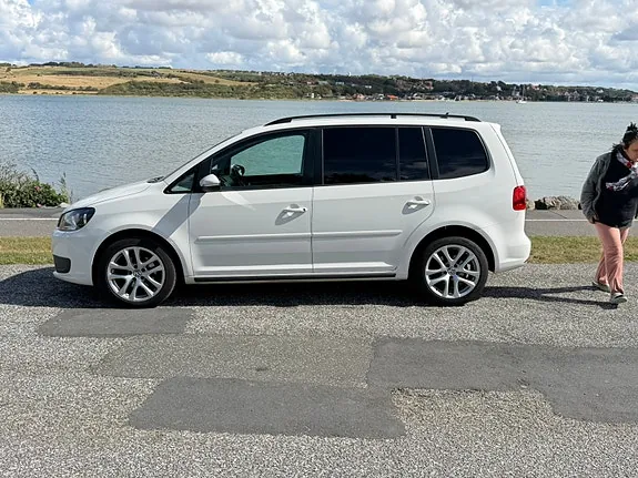 Volkswagen Touran 2014 photo 4