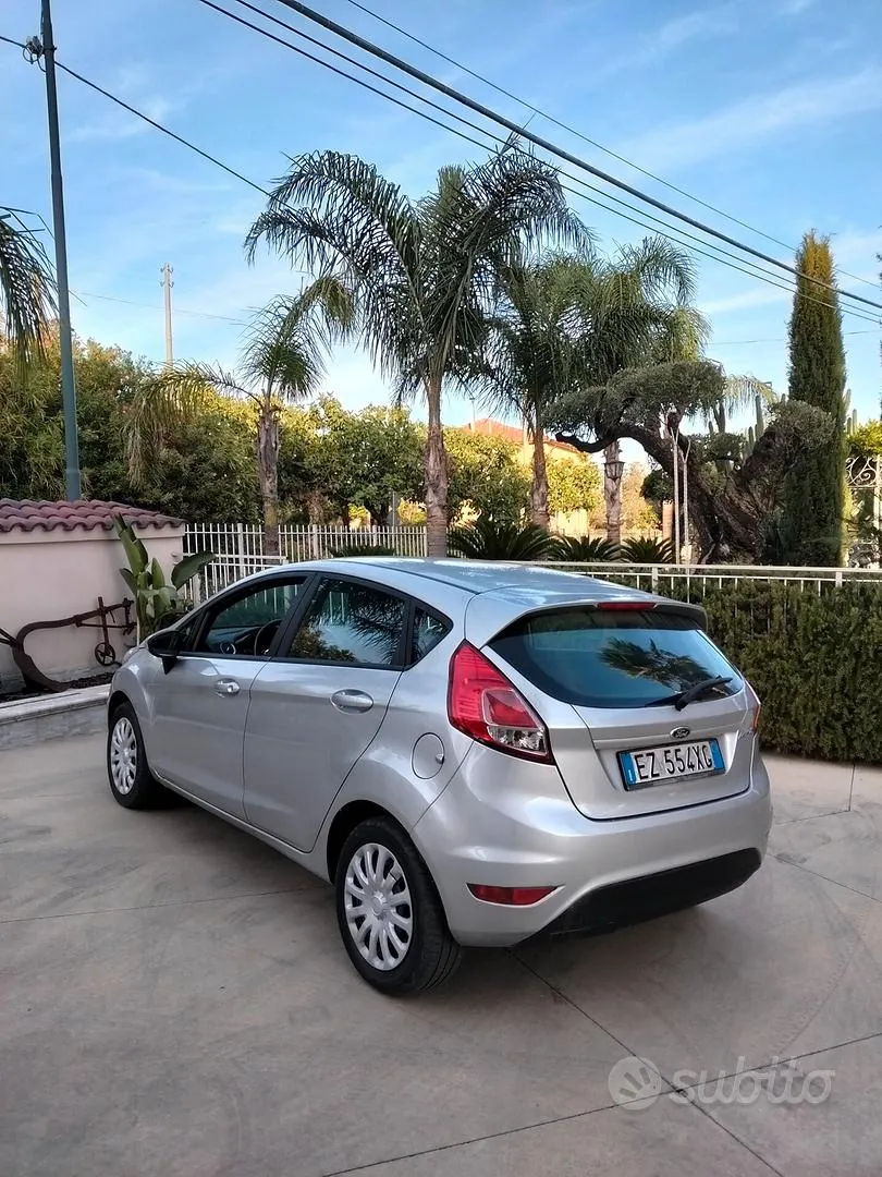Ford Fiesta 2015 photo 5