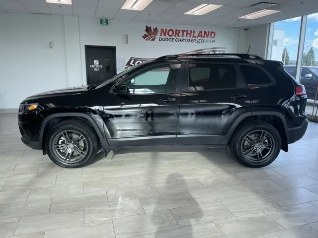 Jeep Cherokee 2022 photo 2