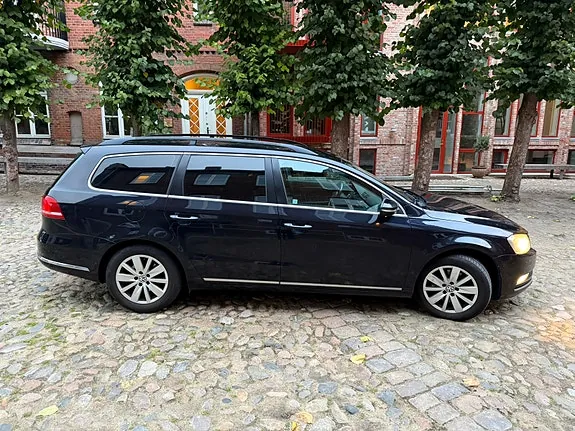 Volkswagen Passat 2012 photo 3