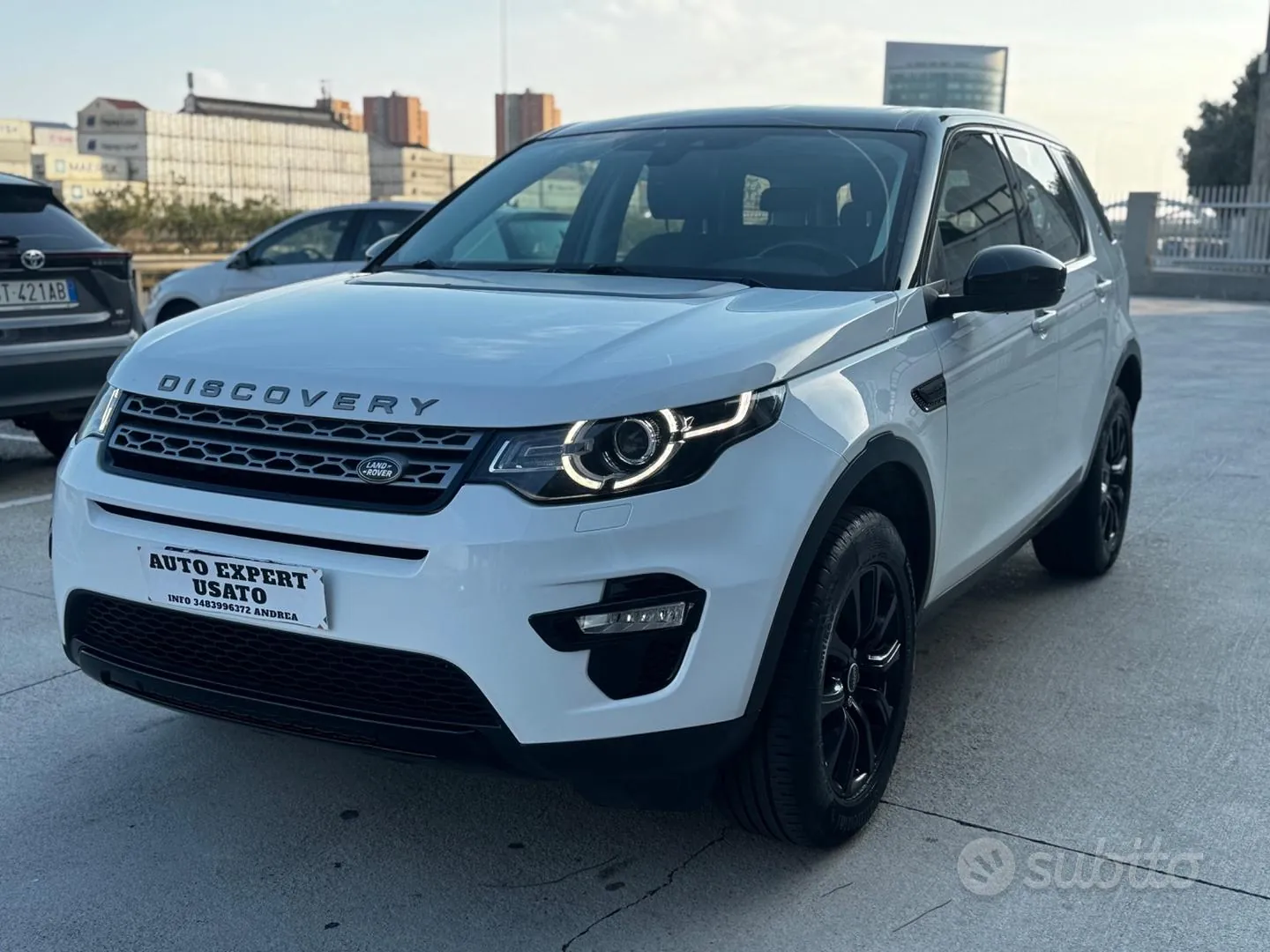 Land Rover Discovery Sport 2019 photo 2