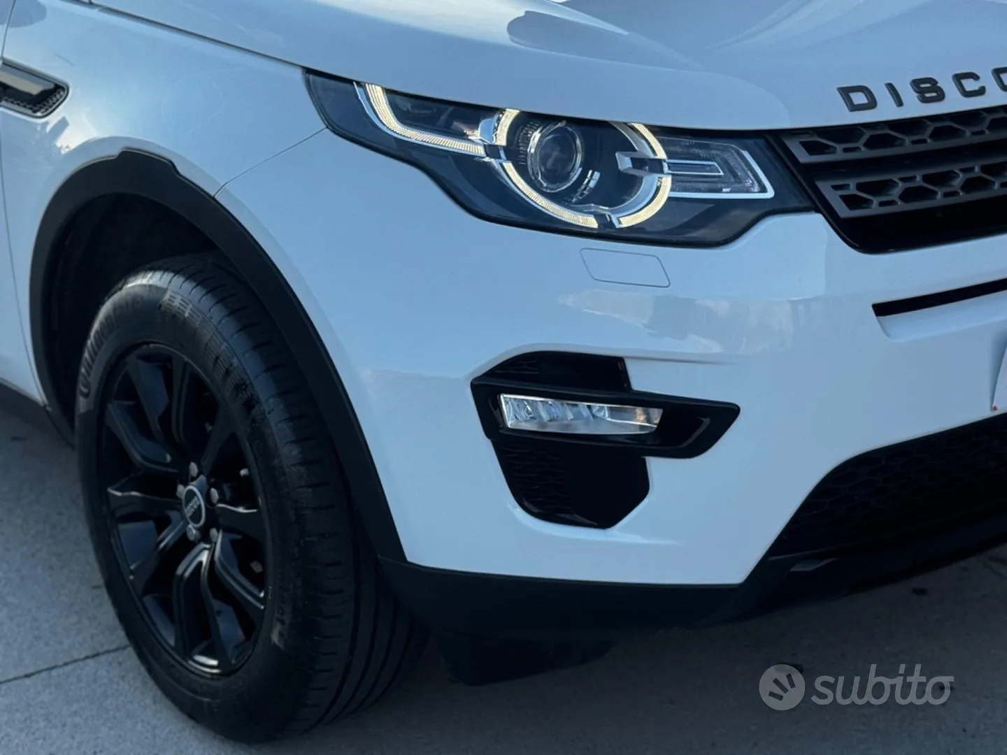 Land Rover Discovery Sport 2019 photo 3