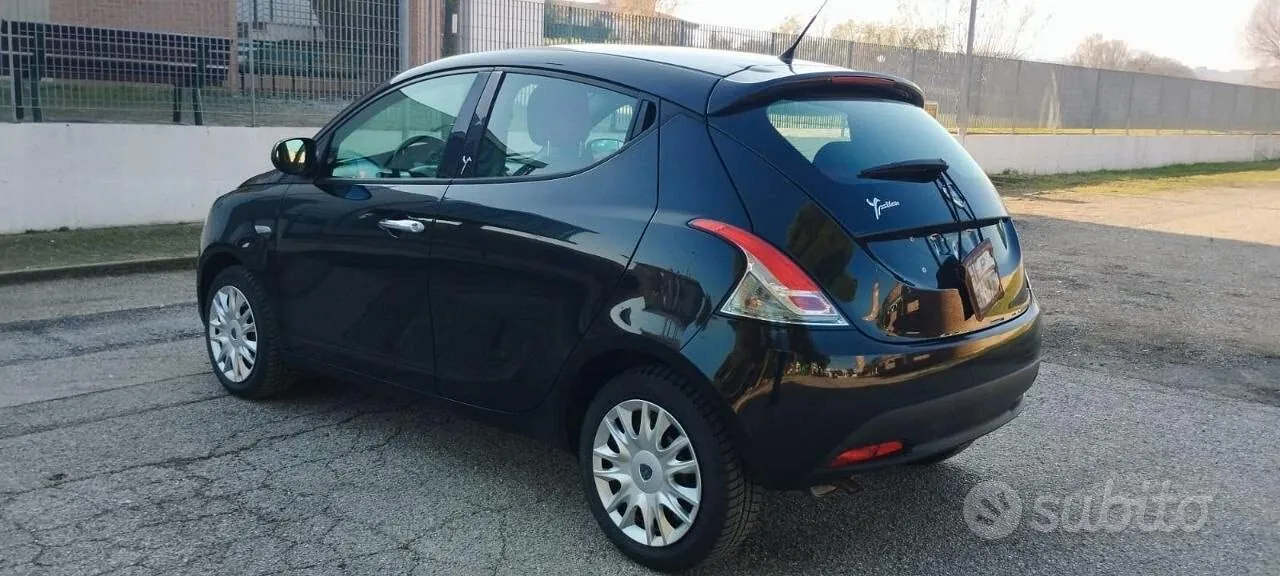 Lancia Ypsilon 2012 photo 5