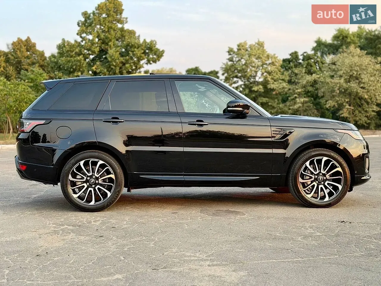 Land Rover Range Rover Sport 2019 photo 4