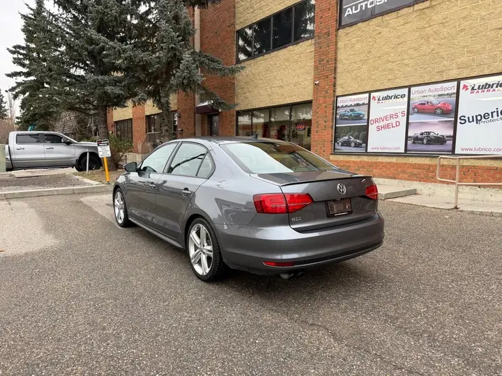 Volkswagen Jetta 2015 photo 2