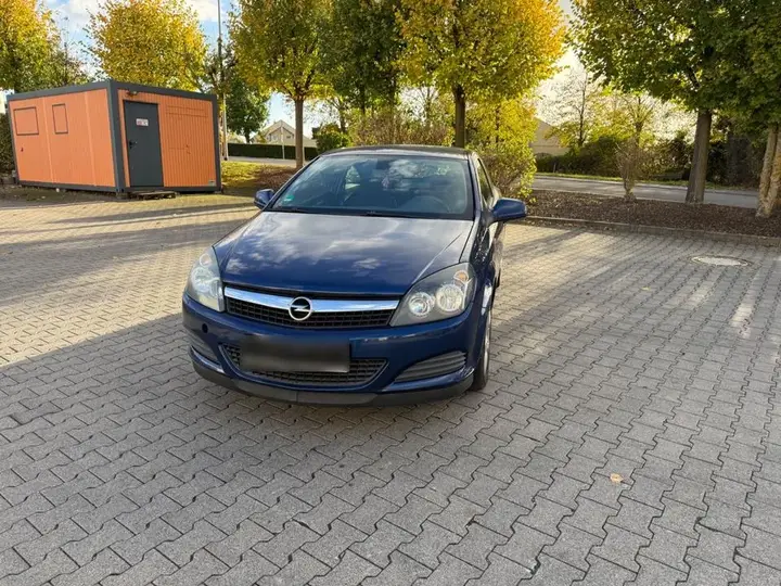 Opel Astra Gtc