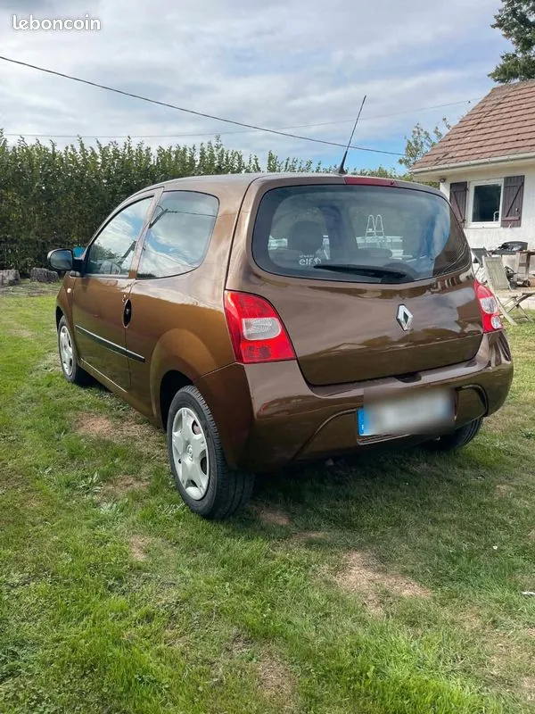 Renault Twingo 2011 photo 2