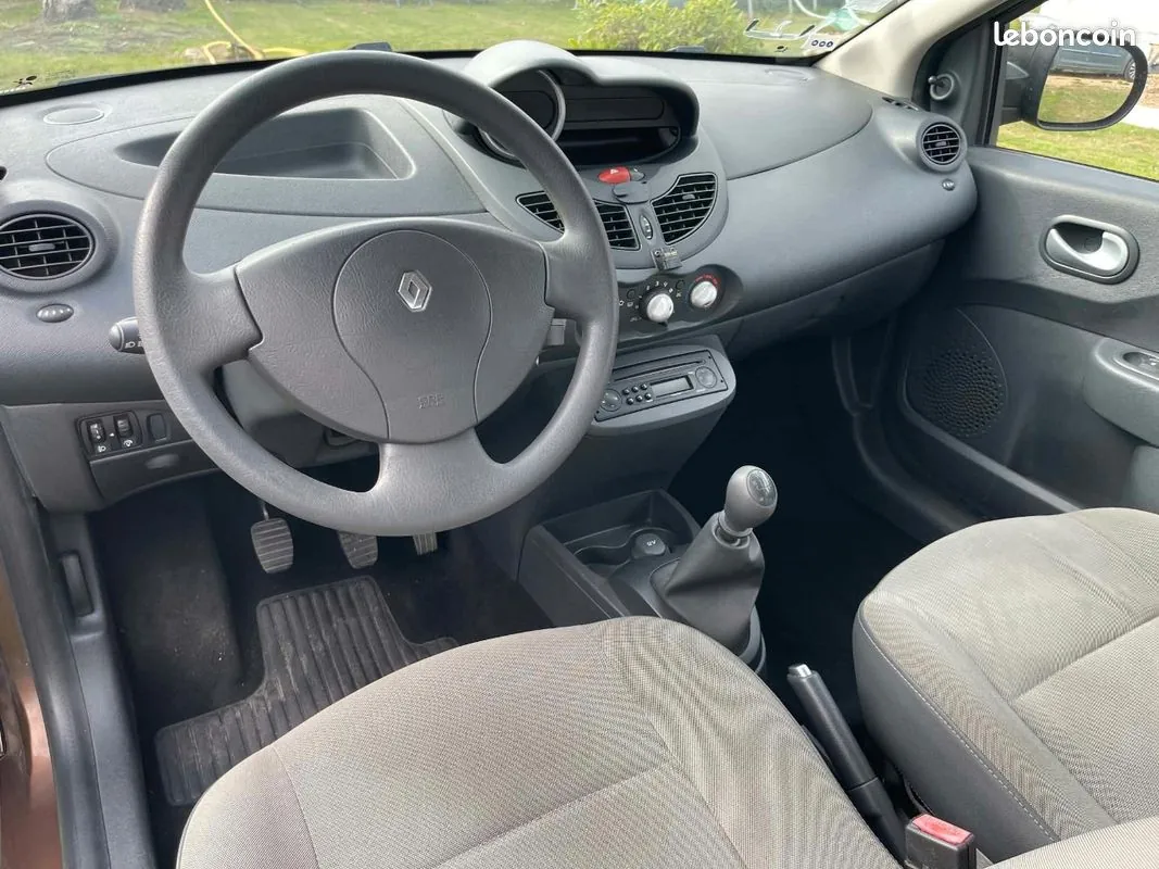 Renault Twingo 2011 photo 3