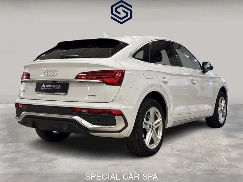 Audi Q5 2022 photo 2