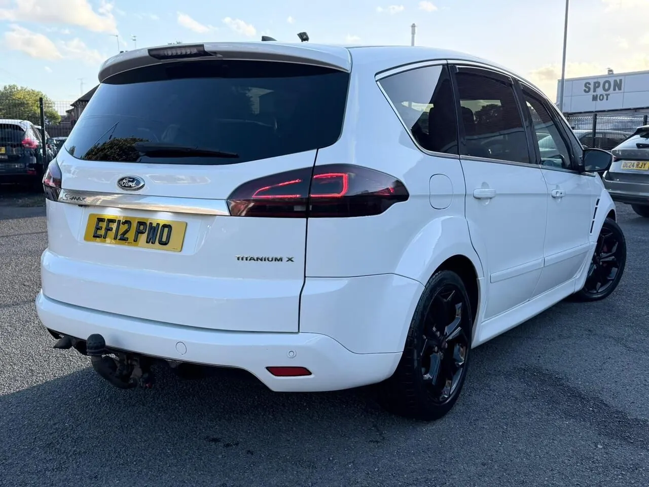 Ford S-Max 2012 photo 4