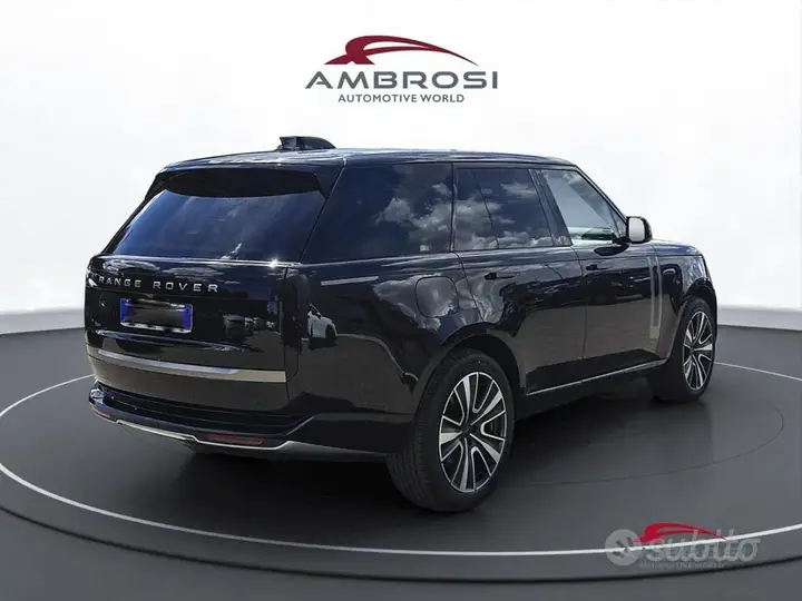 Land Rover Range Rover 2026 photo 3