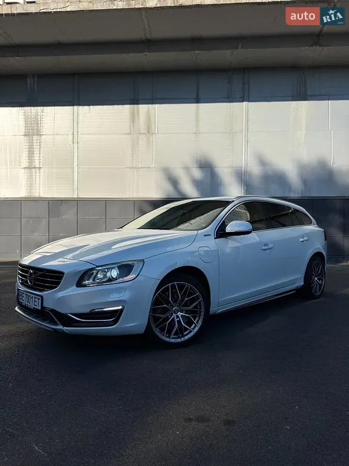 Volvo V60 2013 photo 4