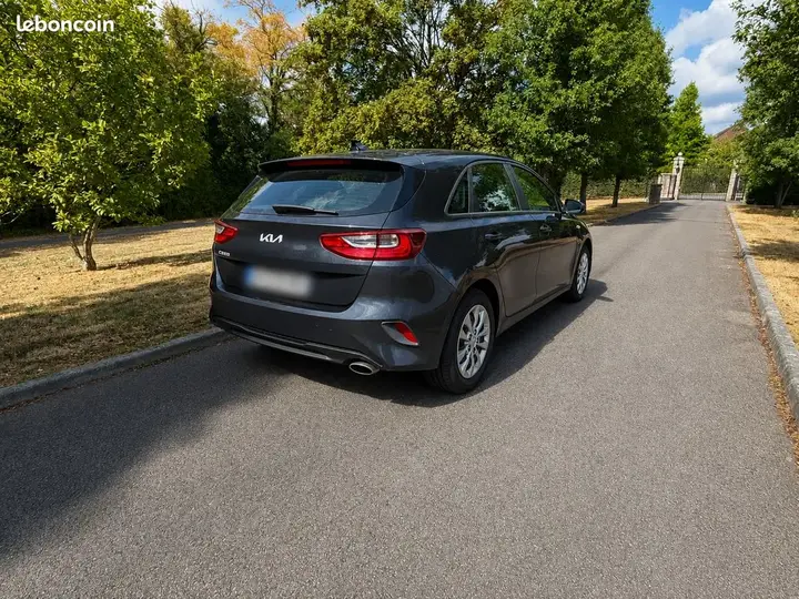 Kia Ceed 2023 photo 2