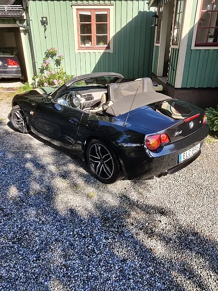 BMW Z4 2004 photo 2