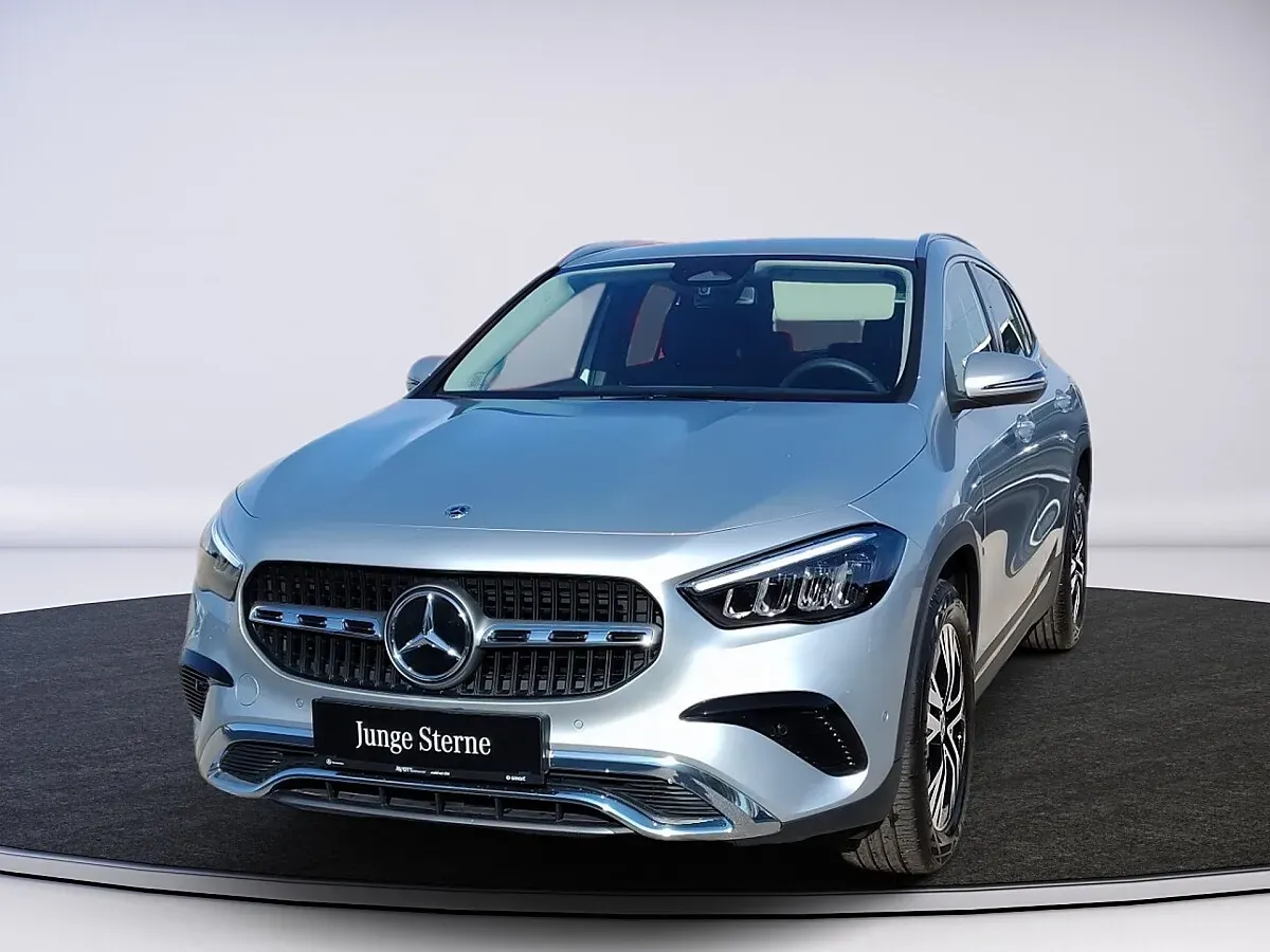 Mercedes-Benz Gla Class 2025 photo 3