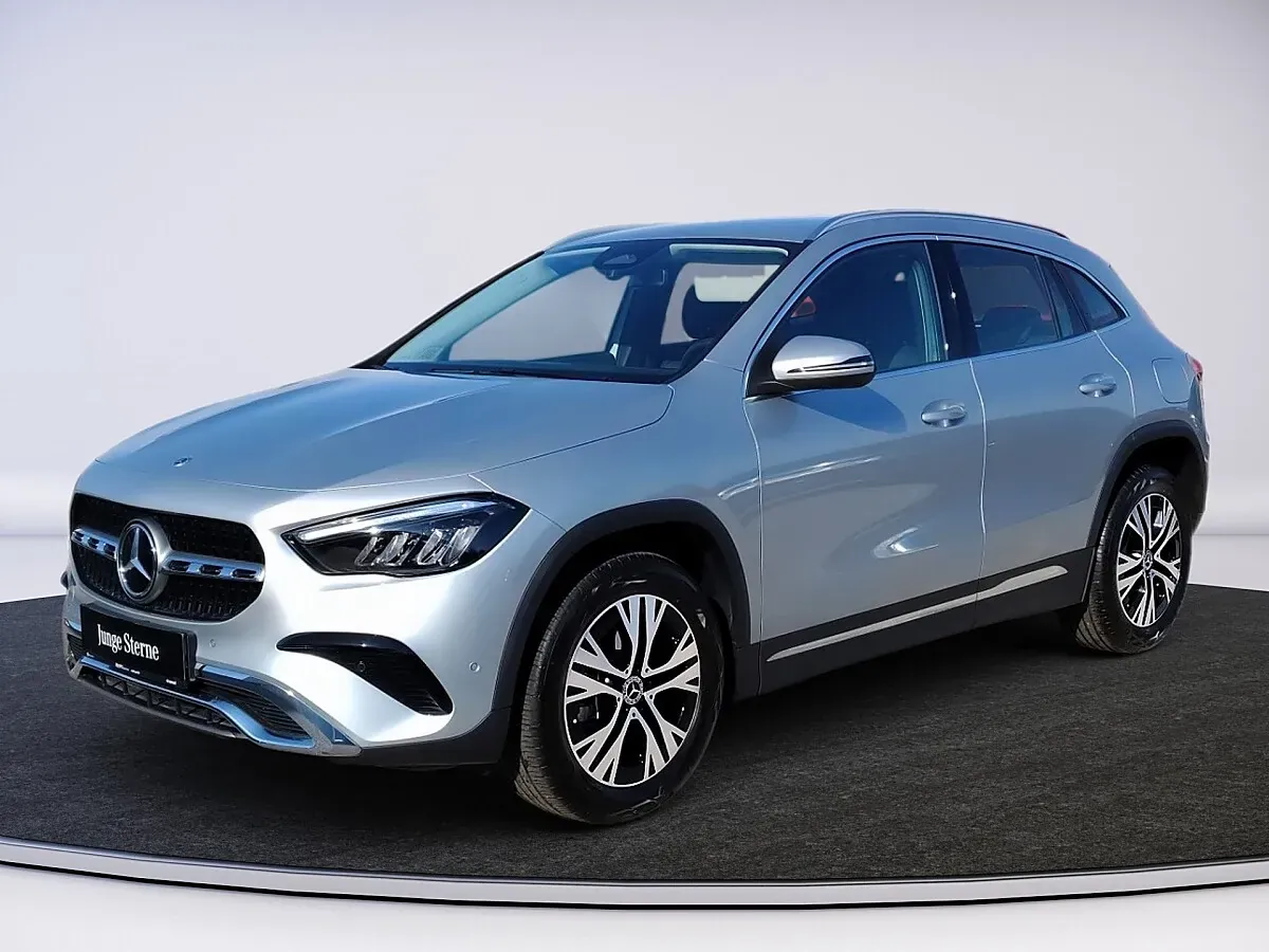 Mercedes-Benz Gla Class 2025 photo 2