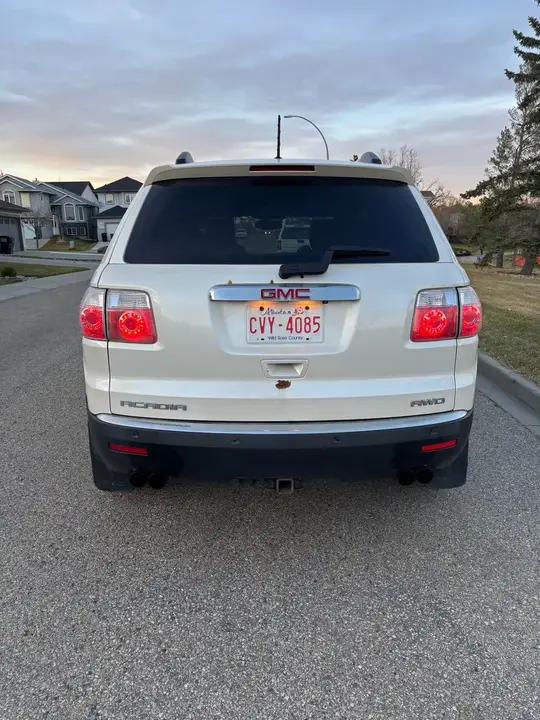 GMC Acadia 2012 photo 5