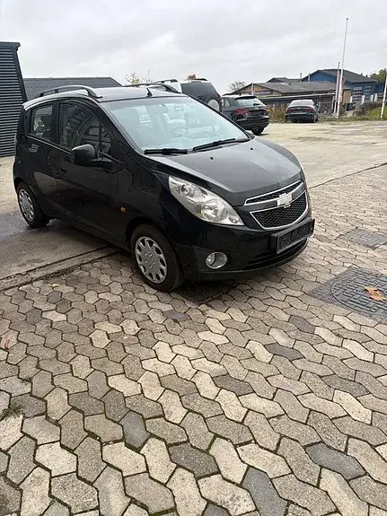 Chevrolet Spark 2010 photo 2