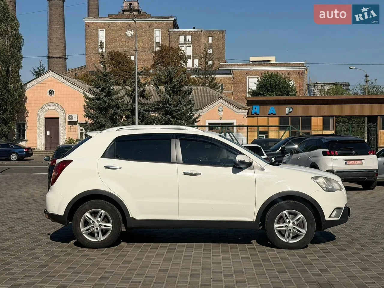 KG Mobility Korando 2012 photo 4