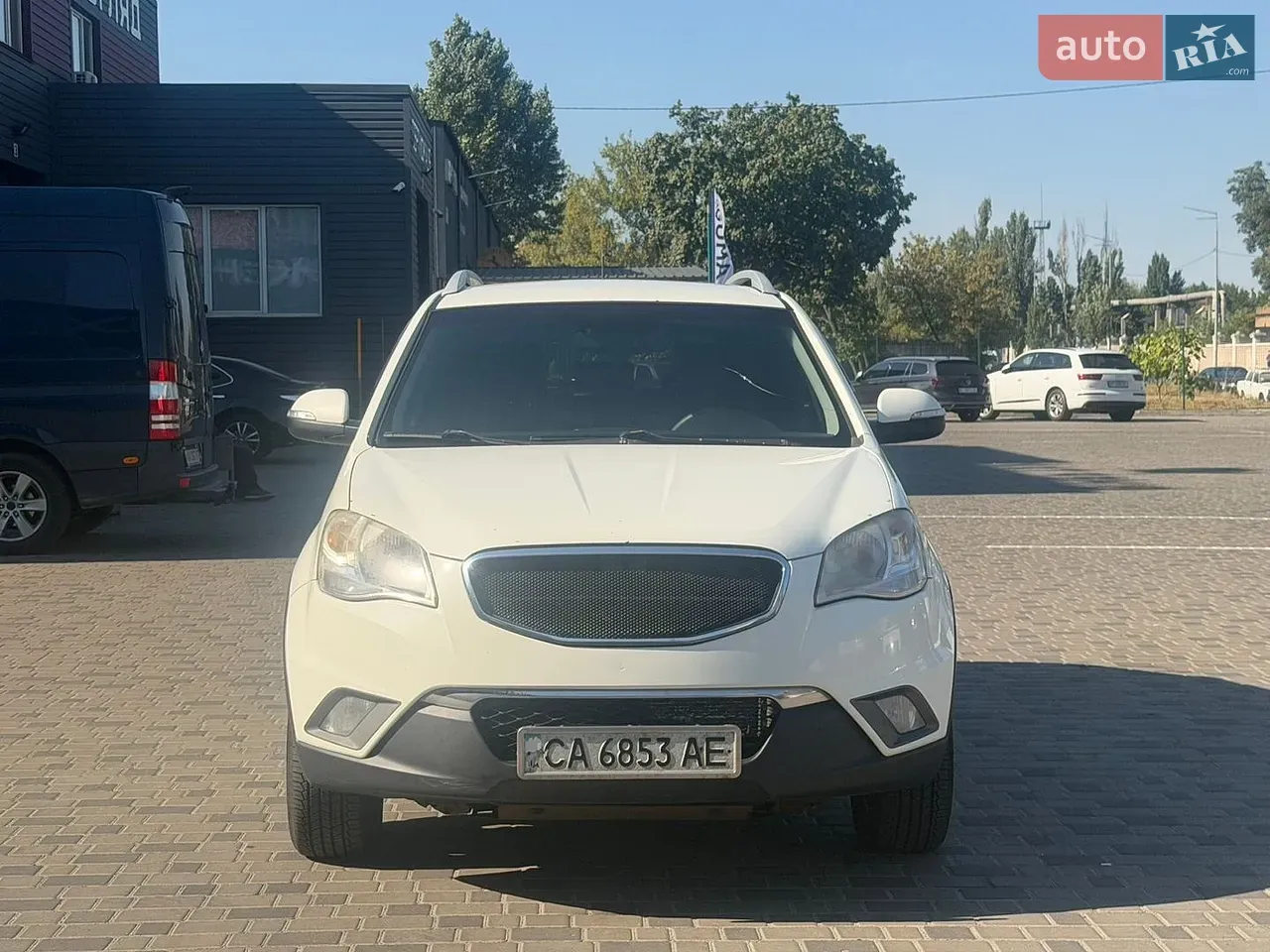 KG Mobility Korando 2012 photo 2