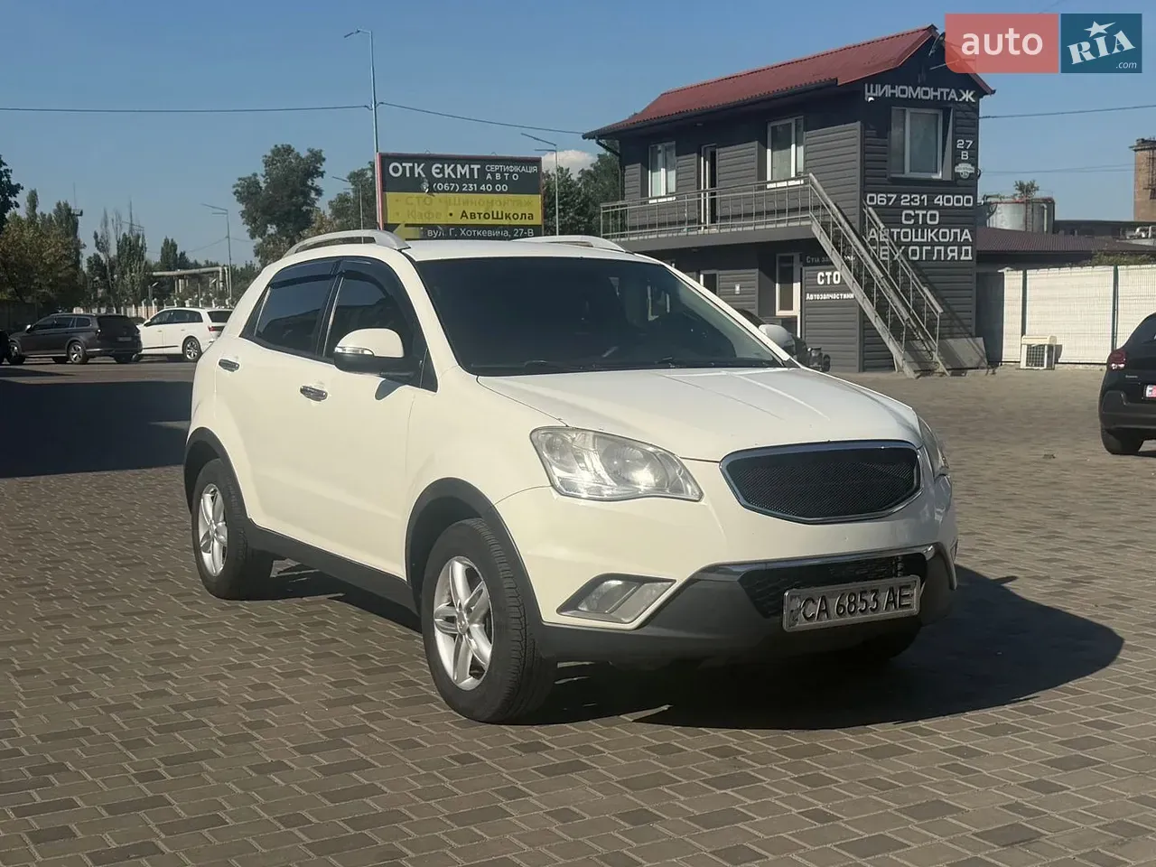 KG Mobility Korando 2012 photo 3