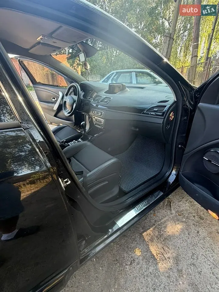 Renault Megane 2012 photo 4